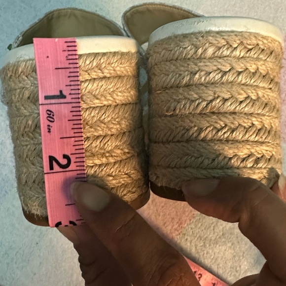 Michael Kors monogram Sidney toe sandal - Picture 17 of 17